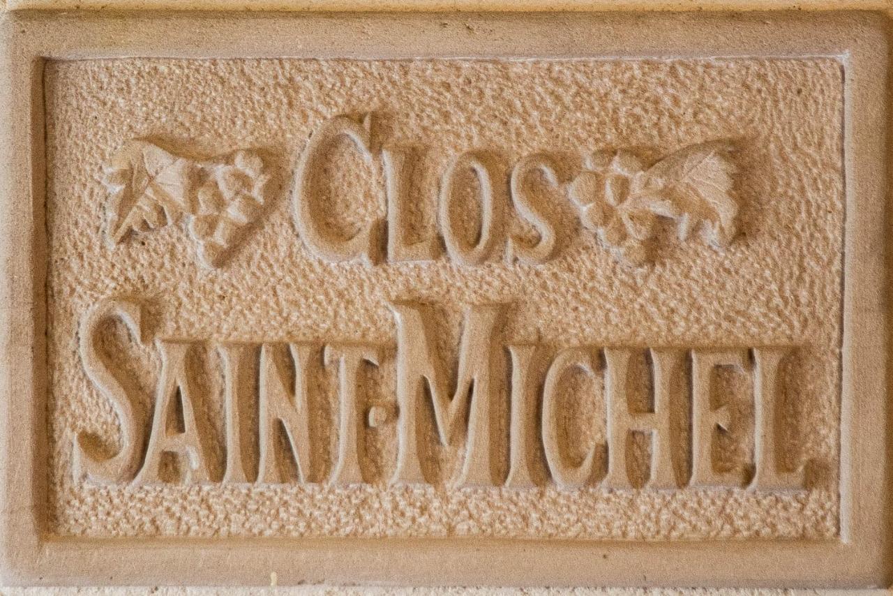 مبيت وإفطار لا كلوزيري دي فرونزاك Saint-Michel-de-Fronsac المظهر الخارجي الصورة