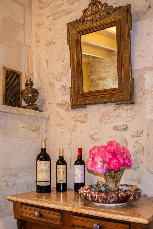 مبيت وإفطار لا كلوزيري دي فرونزاك Saint-Michel-de-Fronsac المظهر الخارجي الصورة